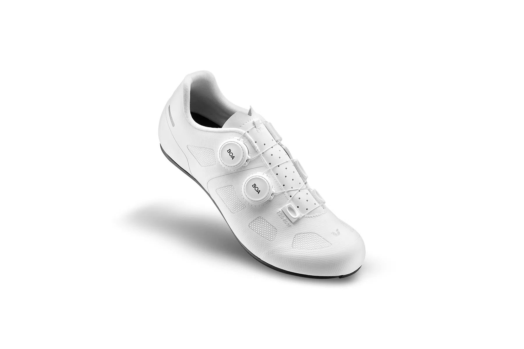 Liv Macha 1 white